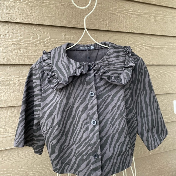 Nasty Gal collection cropped women’s collar blazer button down, 6, zebra print - Picture 14 of 16
